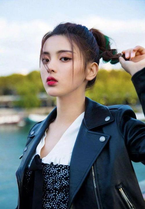 爱豆吃瓜娱乐酱周深,从音乐才子到吃瓜达人，揭秘爱豆背后的趣味生活